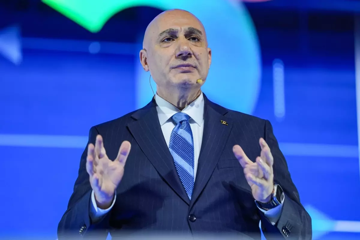 Halkbank Genel Müdürü Arslan'dan genç girişimcilere müjde: Teminatsız 1 milyon TL Gençİz kredisi