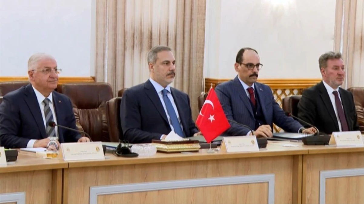 Türk Bakanlar ve MİT Başkanı, güvenlik zirvesi için Bağdat'ta