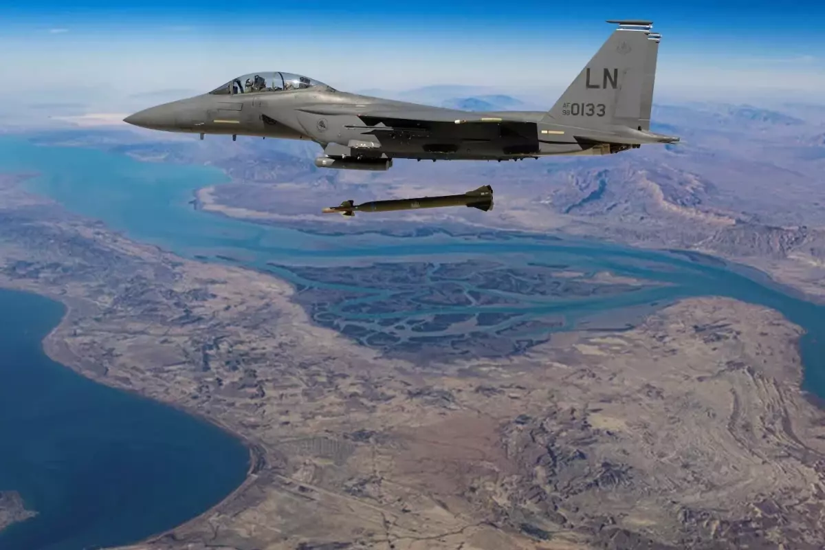 ABD tek başına harekete geçti! Ülkenin can damarı 2 tonluk bombalarla vuruldu