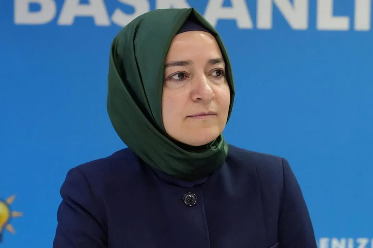 AK Parti'den Fatma Betül Sayan Kaya'ya bir darbe daha