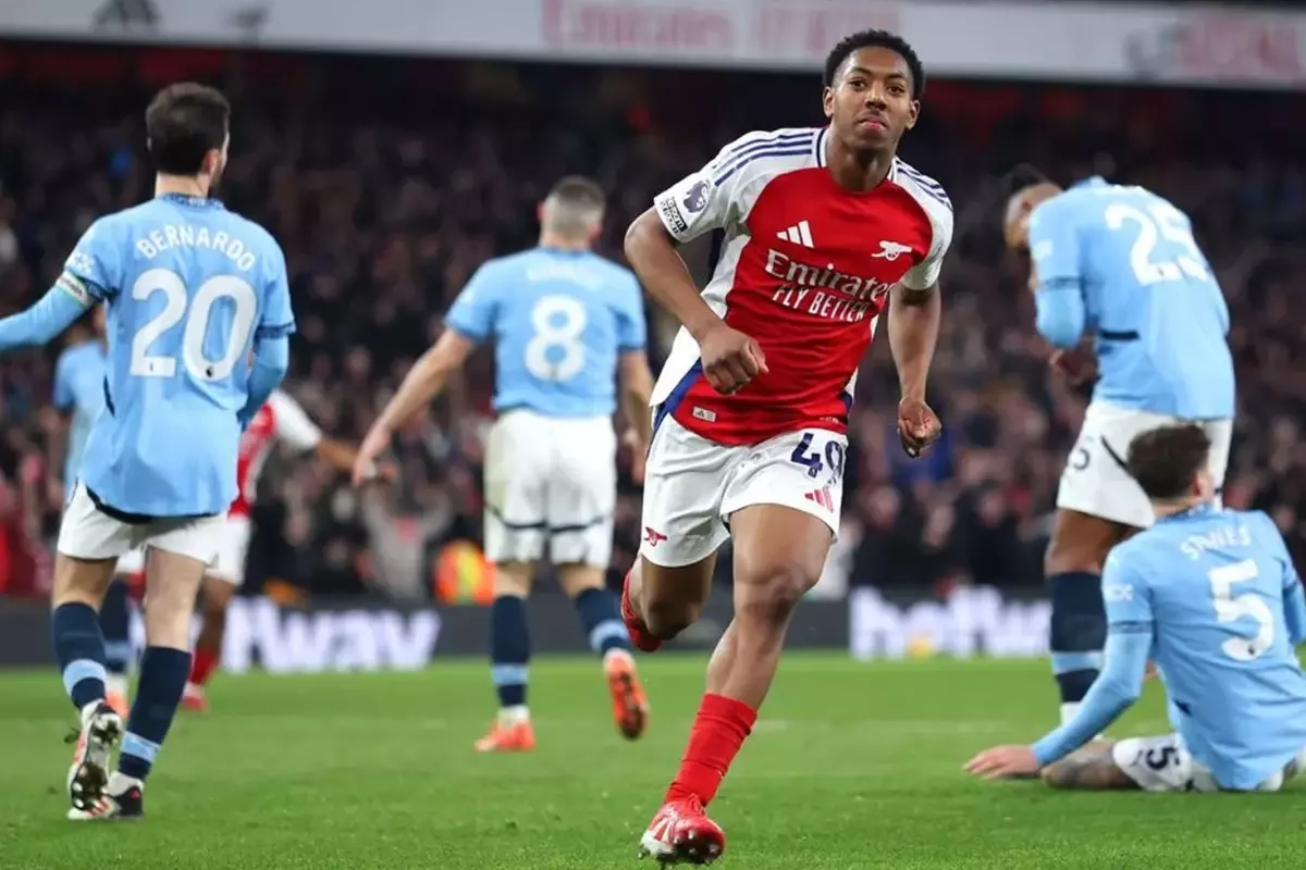 Arsenal Manchester City'yi paramparça etti