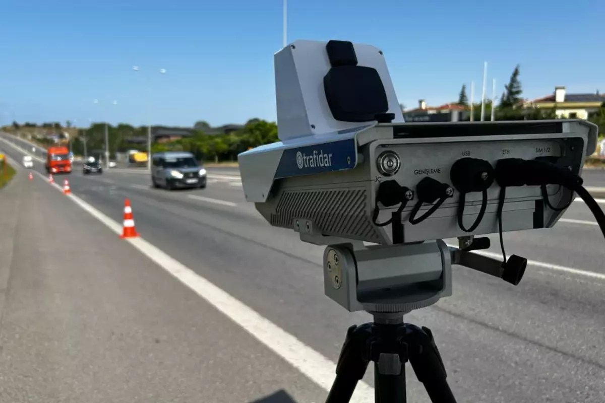 Bayram boyunca radar şikayeti yağmıştı! Hız sınırı levhalarına düzenleme geliyor