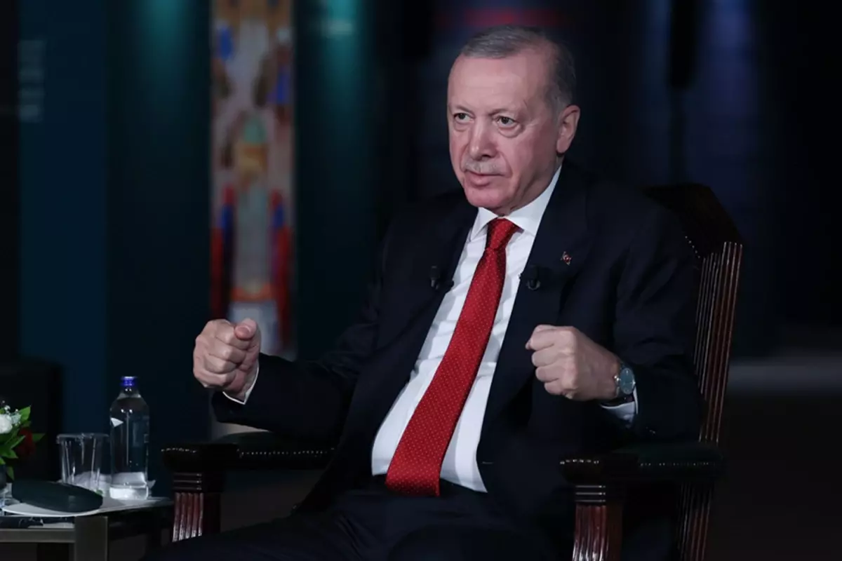 Cumhurbaşkanı Erdoğan, Modern zaman vebası deyip sanatçılara çağrı yaptı: Başını ezmeliyiz