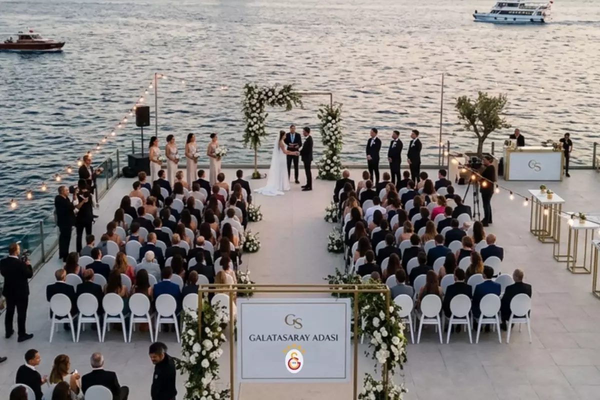 Galatasaray'a yeni gelir kapısı! Çuvalla para kazanacaklar